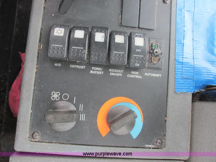 image for item E5429 1998 Caterpillar IT28G loader