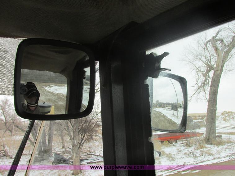 image for item E5429 1998 Caterpillar IT28G loader