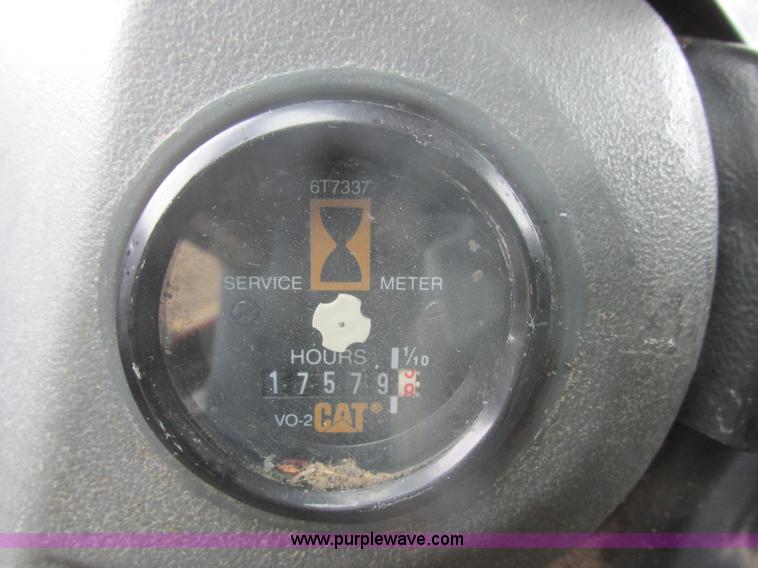 image for item E5429 1998 Caterpillar IT28G loader