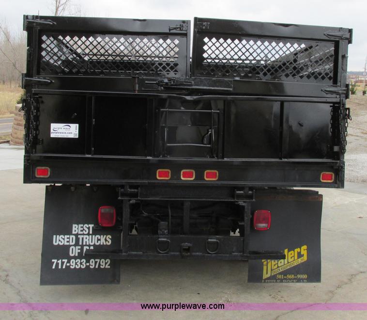 image for item F4866 2006 Ford F550 dump bed truck