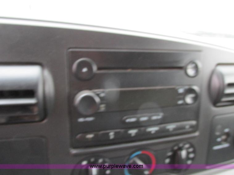 image for item F4866 2006 Ford F550 dump bed truck