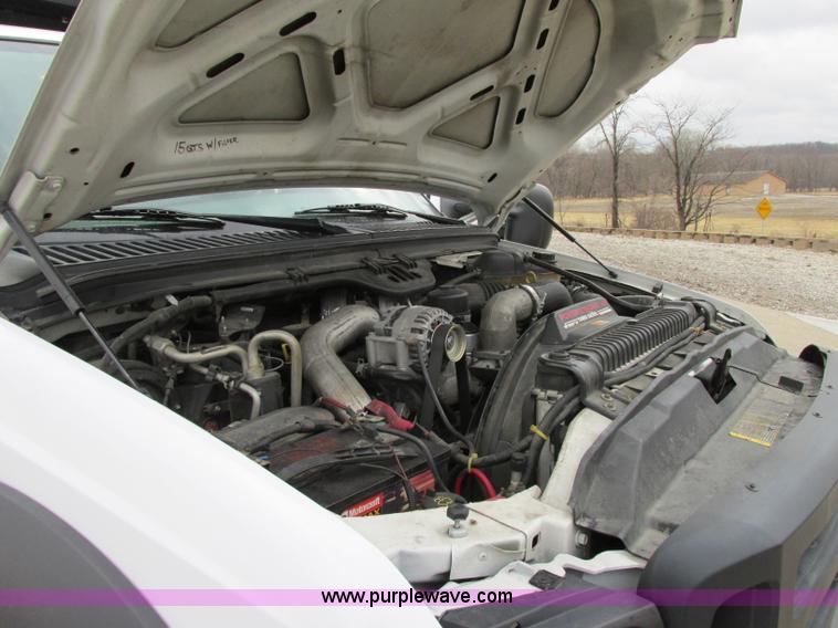 image for item F4866 2006 Ford F550 dump bed truck