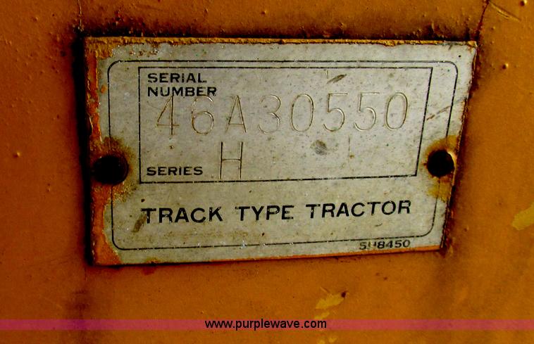 image for item F4872 1973 Caterpillar D8H Series H dozer