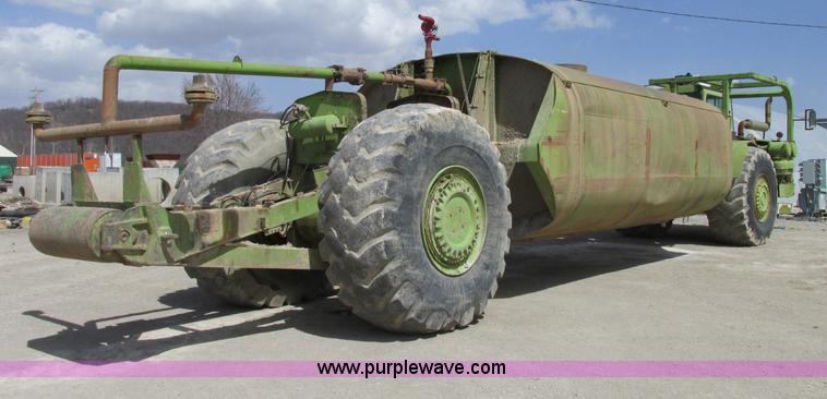 image for item F4873 Terex TS-24 articulating water wagon