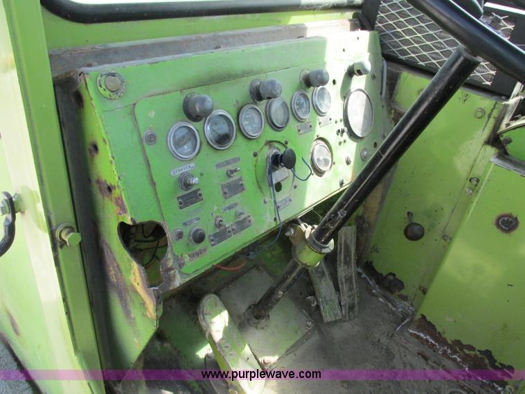 image for item F4873 Terex TS-24 articulating water wagon