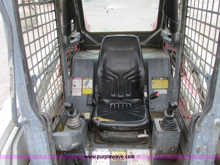 image for item F4883 2006 Takeuchi TL150 skid steer
