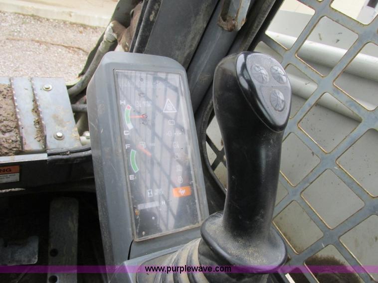 image for item F4883 2006 Takeuchi TL150 skid steer