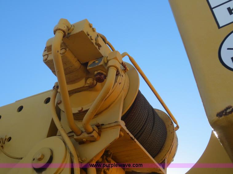 image for item F6844 1990 Lorain LRT275D crane