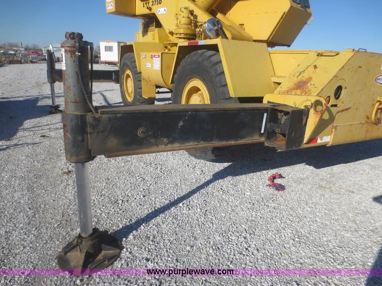 image for item F6844 1990 Lorain LRT275D crane