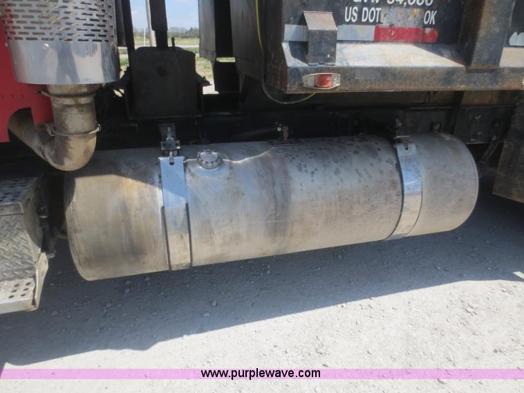 image for item F6850 1994 Freightliner Classic XL dump truck