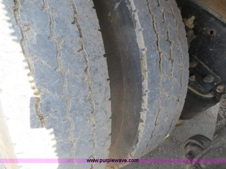 image for item F6850 1994 Freightliner Classic XL dump truck