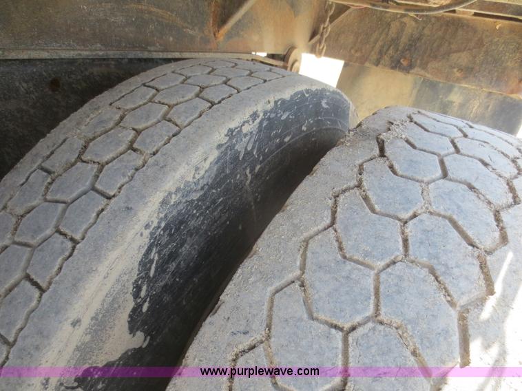 image for item F6850 1994 Freightliner Classic XL dump truck