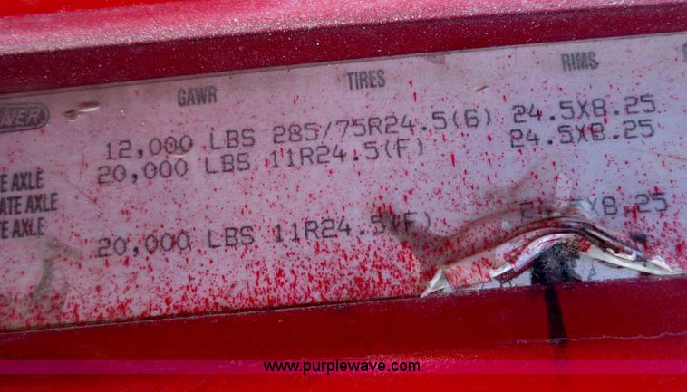 image for item F6850 1994 Freightliner Classic XL dump truck