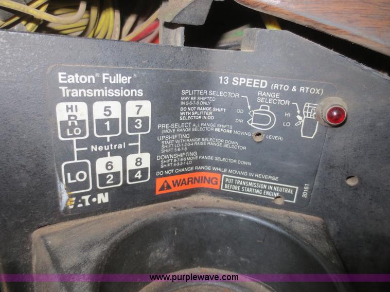 image for item F6850 1994 Freightliner Classic XL dump truck