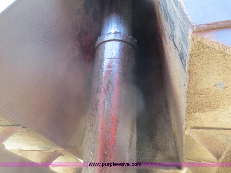 image for item F6850 1994 Freightliner Classic XL dump truck