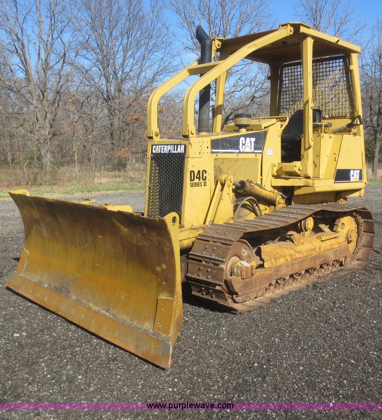 image for item F6851 1991 Caterpillar D4C dozer