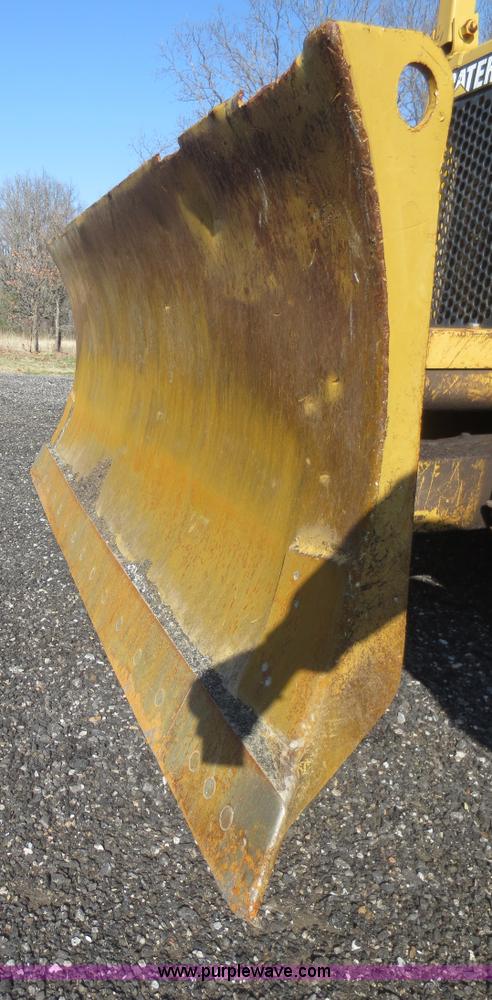 image for item F6851 1991 Caterpillar D4C dozer