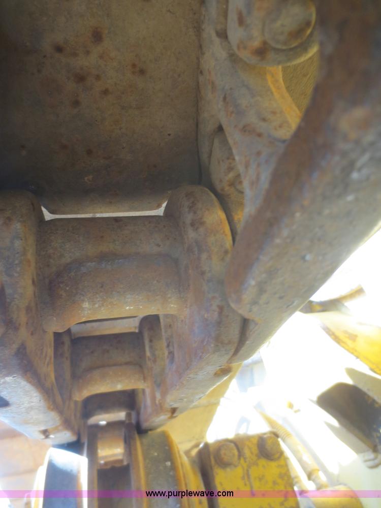 image for item F6851 1991 Caterpillar D4C dozer