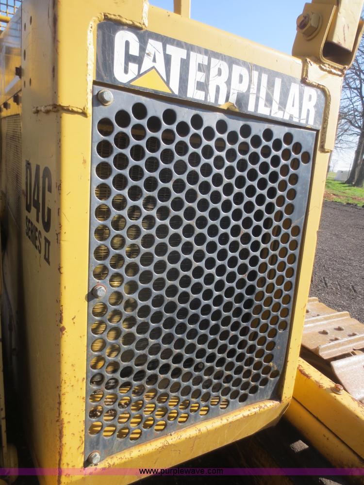 image for item F6851 1991 Caterpillar D4C dozer