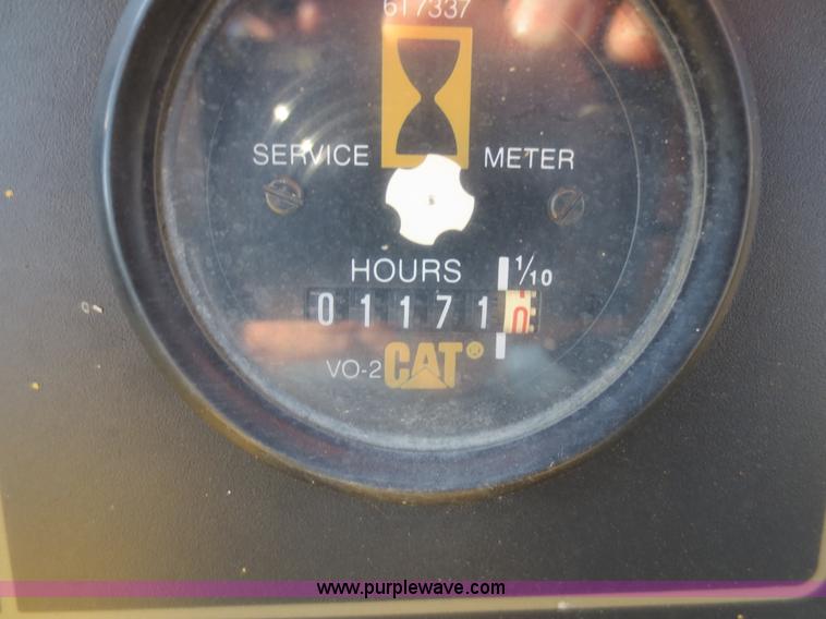 image for item F6851 1991 Caterpillar D4C dozer