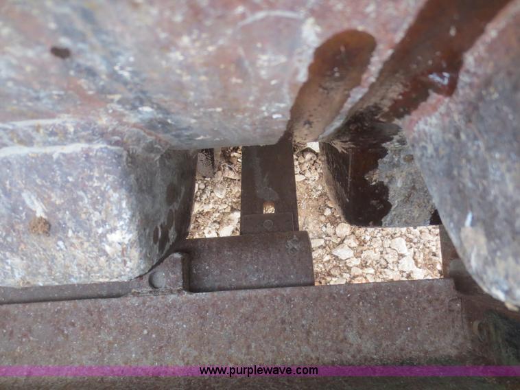 image for item F6854 Hyster C832B vibratory pad foot roller