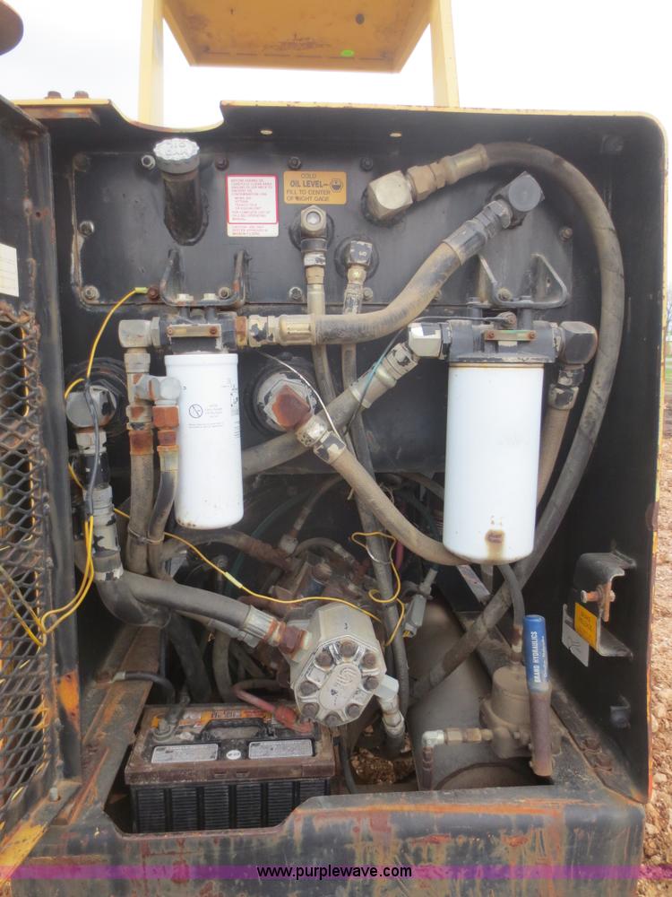 image for item F6854 Hyster C832B vibratory pad foot roller