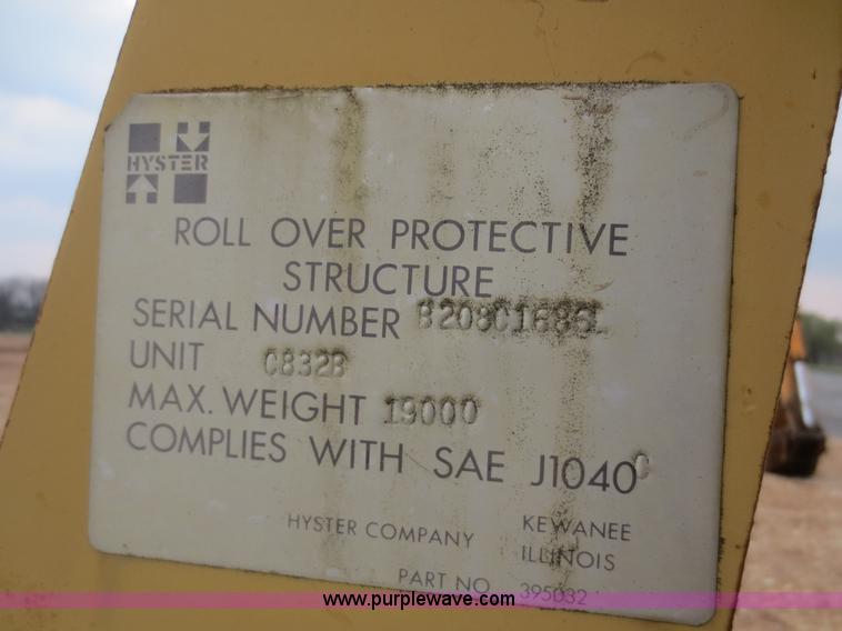 image for item F6854 Hyster C832B vibratory pad foot roller