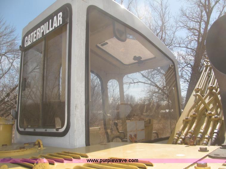 image for item F7318 1994 Caterpillar 307SSR mini excavator