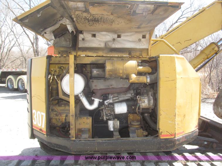 image for item F7318 1994 Caterpillar 307SSR mini excavator