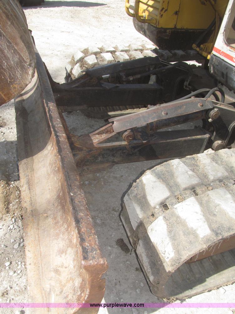 image for item F7318 1994 Caterpillar 307SSR mini excavator