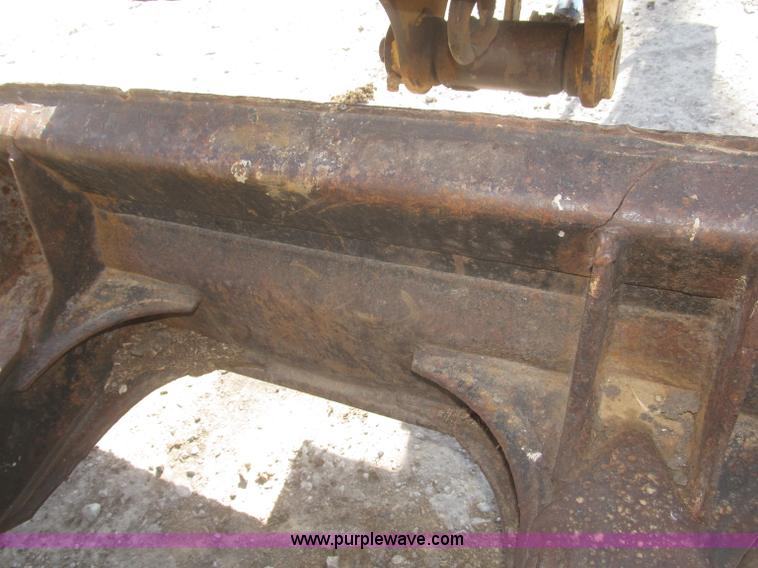 image for item F7318 1994 Caterpillar 307SSR mini excavator