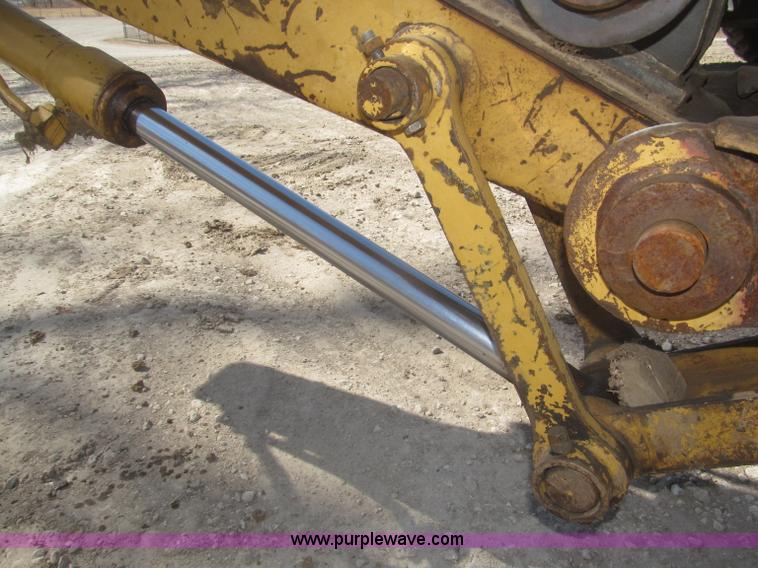 image for item F7318 1994 Caterpillar 307SSR mini excavator