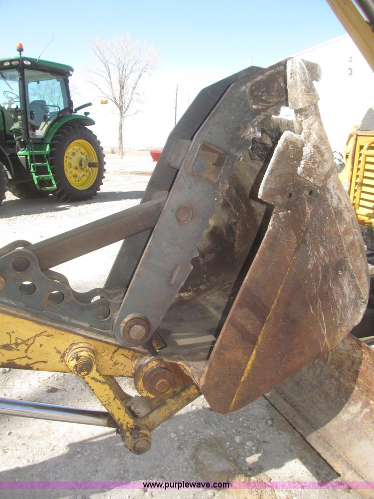 image for item F7318 1994 Caterpillar 307SSR mini excavator