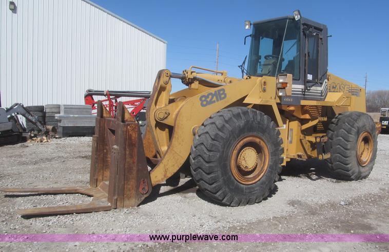 image for item F7319 1997 Case 821B wheel loader