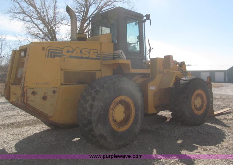 image for item F7319 1997 Case 821B wheel loader