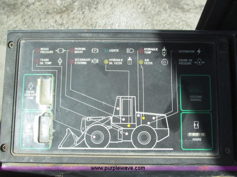 image for item F7319 1997 Case 821B wheel loader