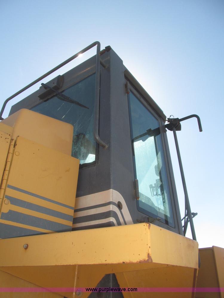 image for item F7319 1997 Case 821B wheel loader