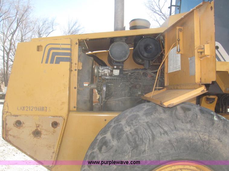 image for item F7319 1997 Case 821B wheel loader