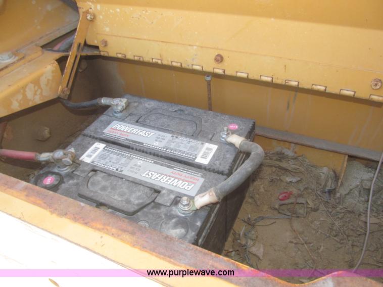 image for item F7319 1997 Case 821B wheel loader