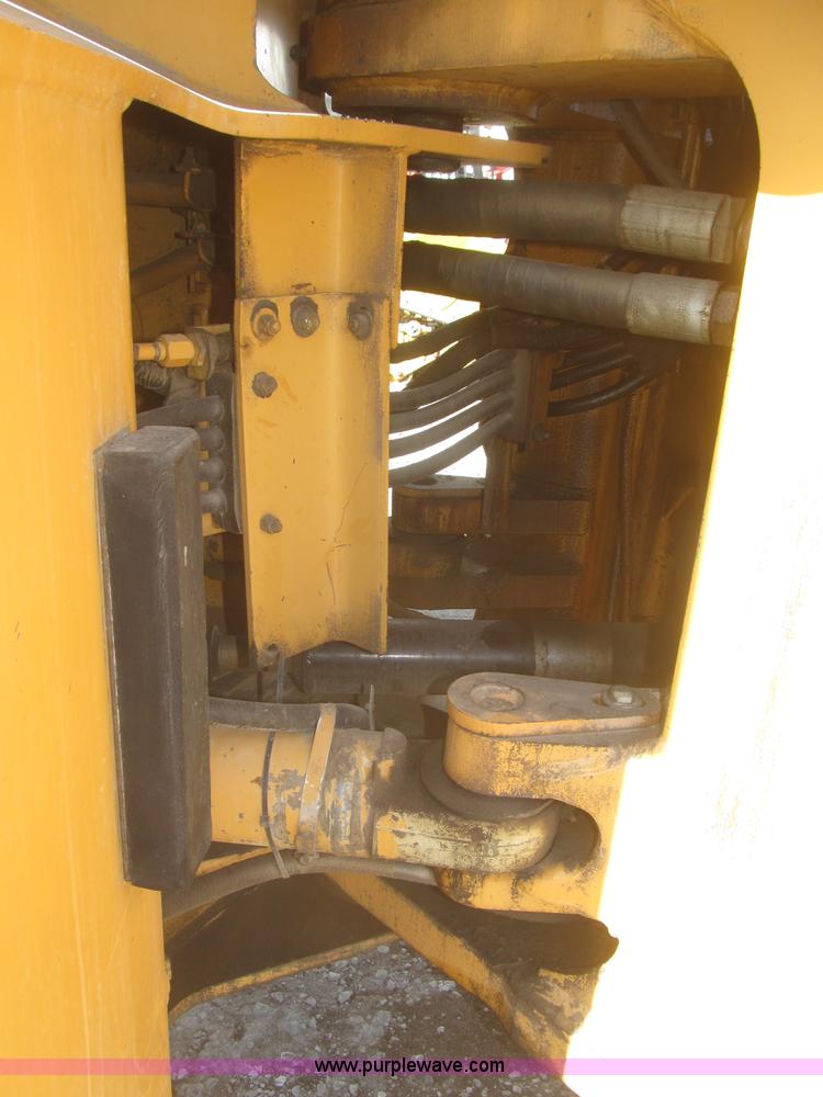 image for item F7319 1997 Case 821B wheel loader