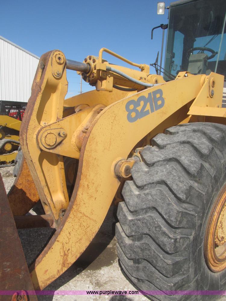 image for item F7319 1997 Case 821B wheel loader