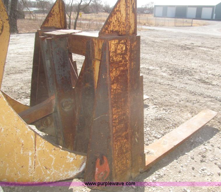 image for item F7319 1997 Case 821B wheel loader