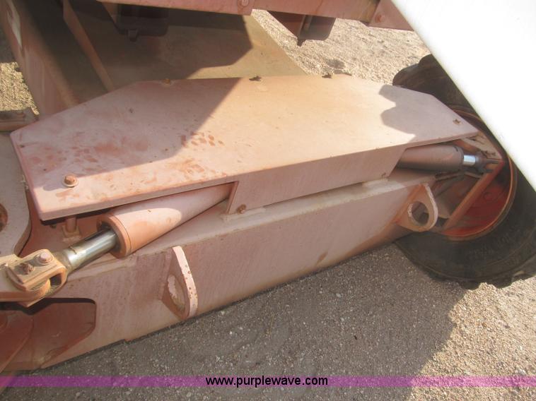 image for item F7324 Snorkelift ATB-60 boom lift