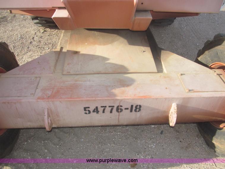 image for item F7324 Snorkelift ATB-60 boom lift