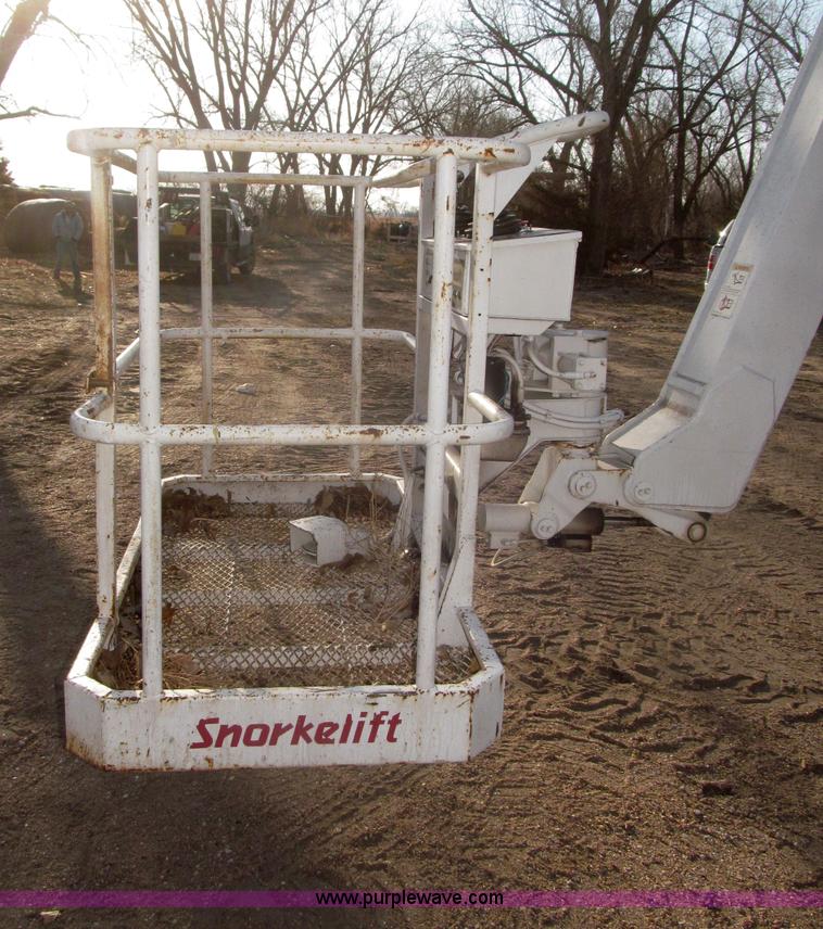 image for item F7324 Snorkelift ATB-60 boom lift