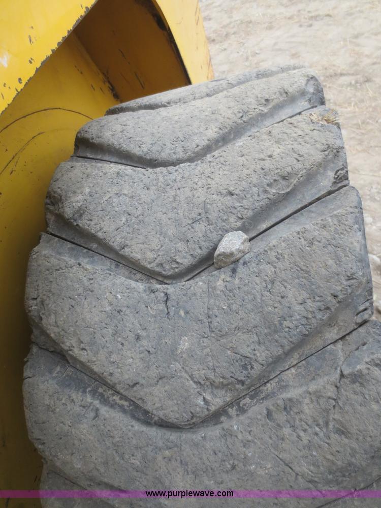 image for item F8215 1998 Gehl SL5365DX skid steer