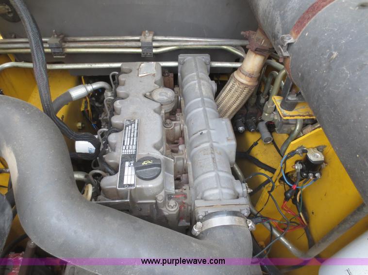 image for item F8215 1998 Gehl SL5365DX skid steer