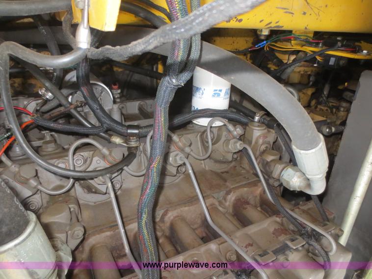 image for item F8215 1998 Gehl SL5365DX skid steer