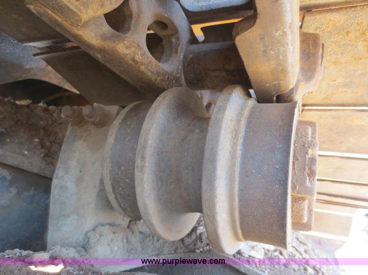 image for item F8218 1994 Hundai Robex 290LC excavator