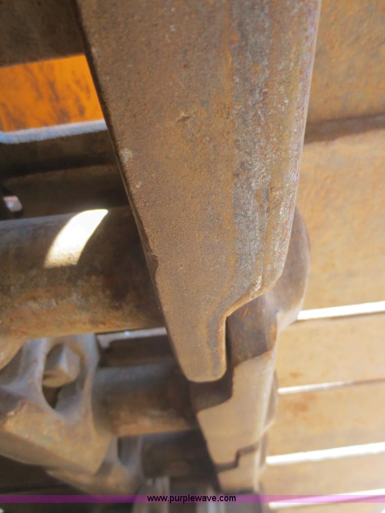 image for item F8218 1994 Hundai Robex 290LC excavator